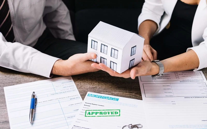 Real Estate Lawyers