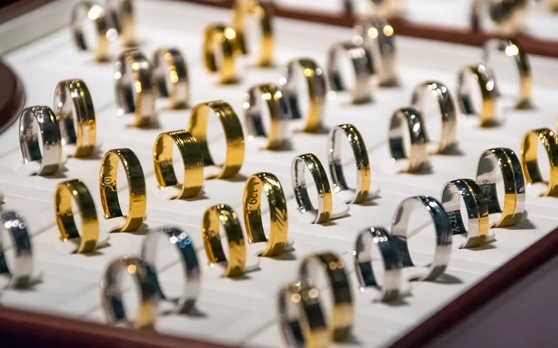 Popularity of Online Jewelry